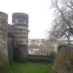 angers-chateau-fort-promenade-du-bout-du-monde