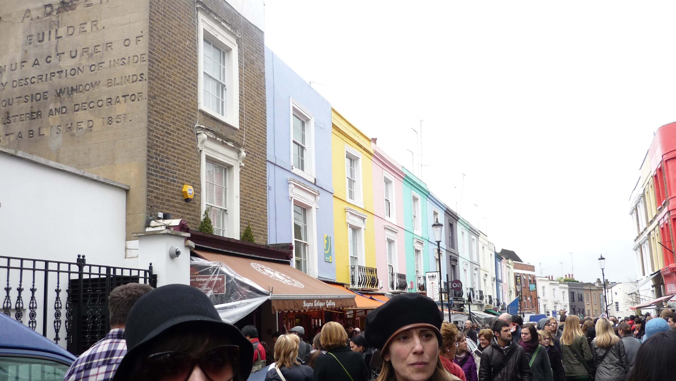 rue-principale-marche-de-notting-hill