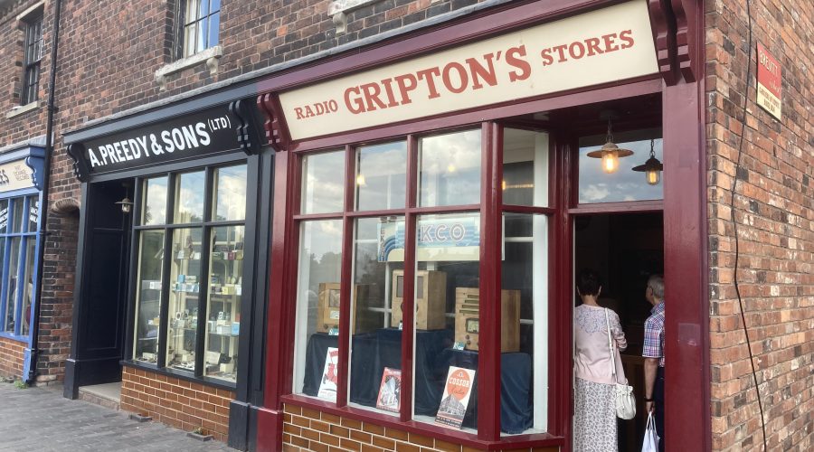 black-country-living-museum-magasin-facade