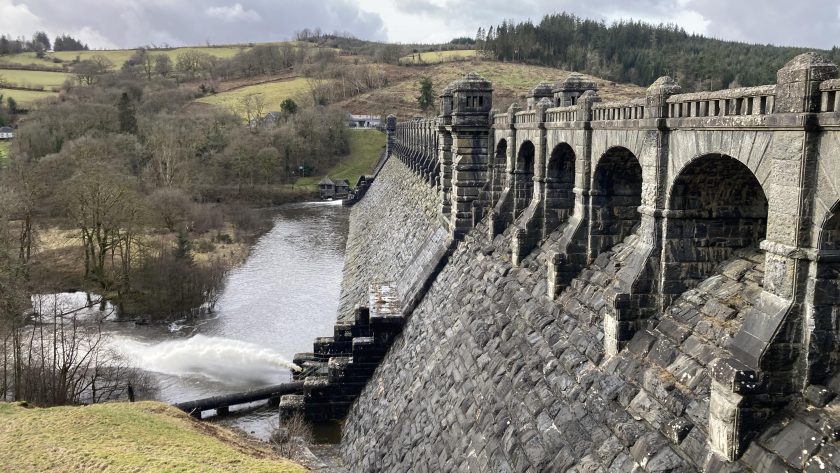 visiter-lake-vyrnwy-pays-de-galles-barrage