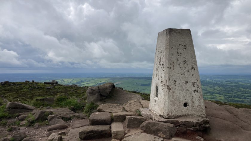 peak-district-roaches